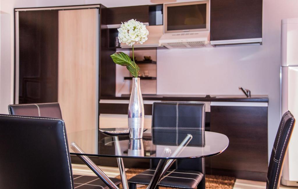 Il Primo Apartments Yaş Dış mekan fotoğraf